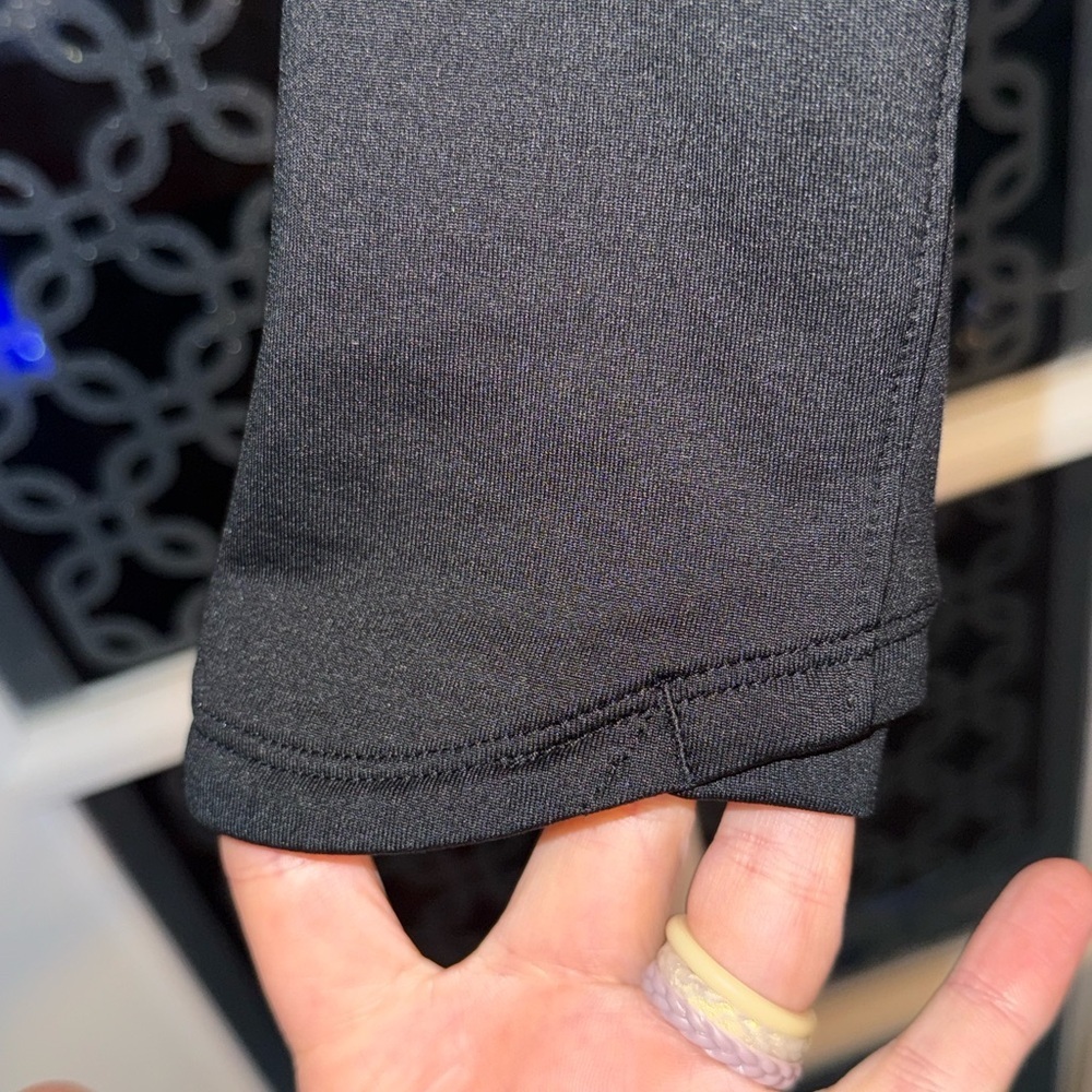 Under Armour Black ColdGear Top - Picture 5 of 10
